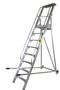 Scala a palchetto a 11 gradini con pedana di lavoro Carmeccanica